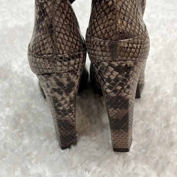 STUART WEITZMAN Knee High Python Effect Boots Sz 10 - Picture 6 of 6